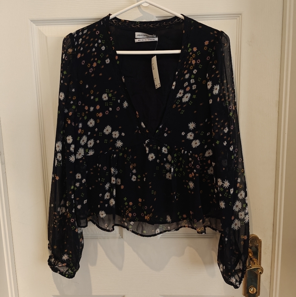 URBAN OUTFITTERS Navy Florian Long Sleeve Crop